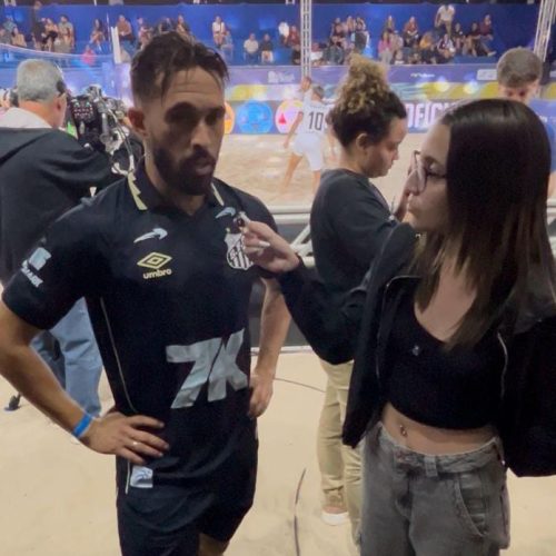 AGORA QUEM DÁ A BOLA É O SANTOS