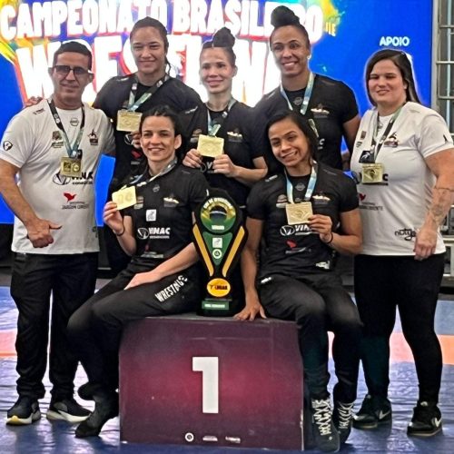 SÃO JOSÉ WRESTLING É CAMPEÃO DO CBI DE WRESTLING SENIOR FEMININO