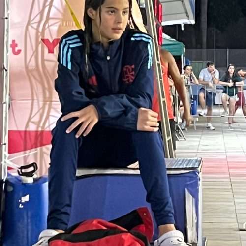 VOA, MENINA